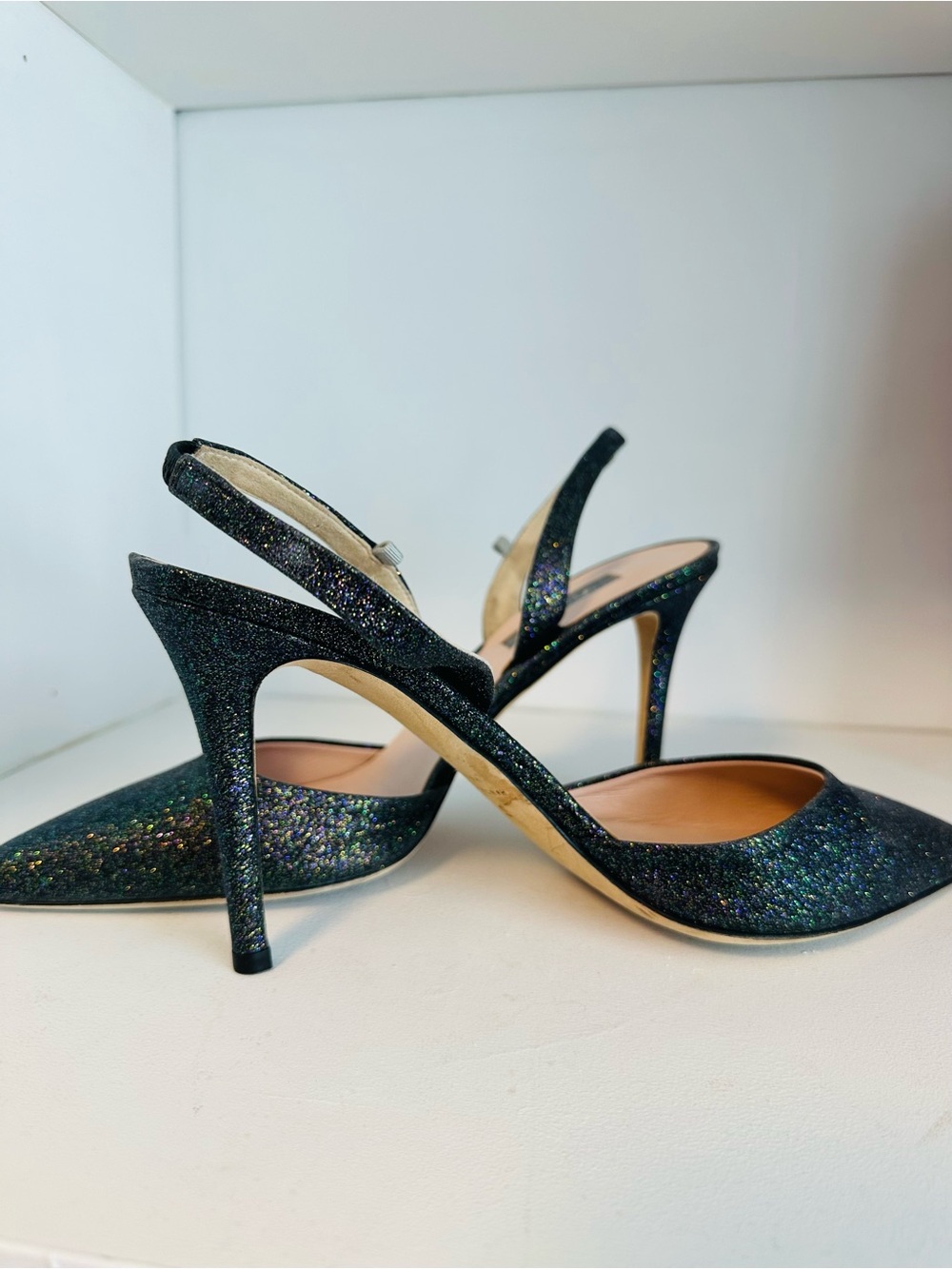 SJP by Sarah Jessica Parker Black Iridescent Glitter Slingback Heels 100 mm